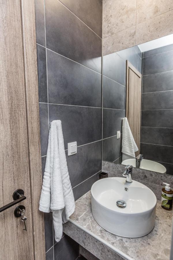 Raise Athens Metro Apartments Eksteriør billede