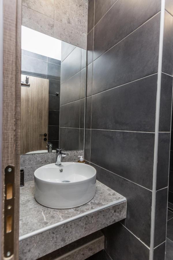 Raise Athens Metro Apartments Eksteriør billede